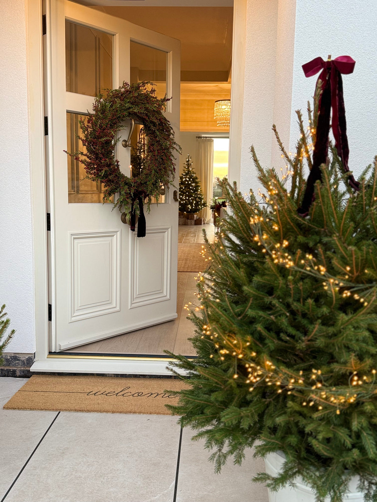 How to Decorate Your Front Door for Christmas 2026