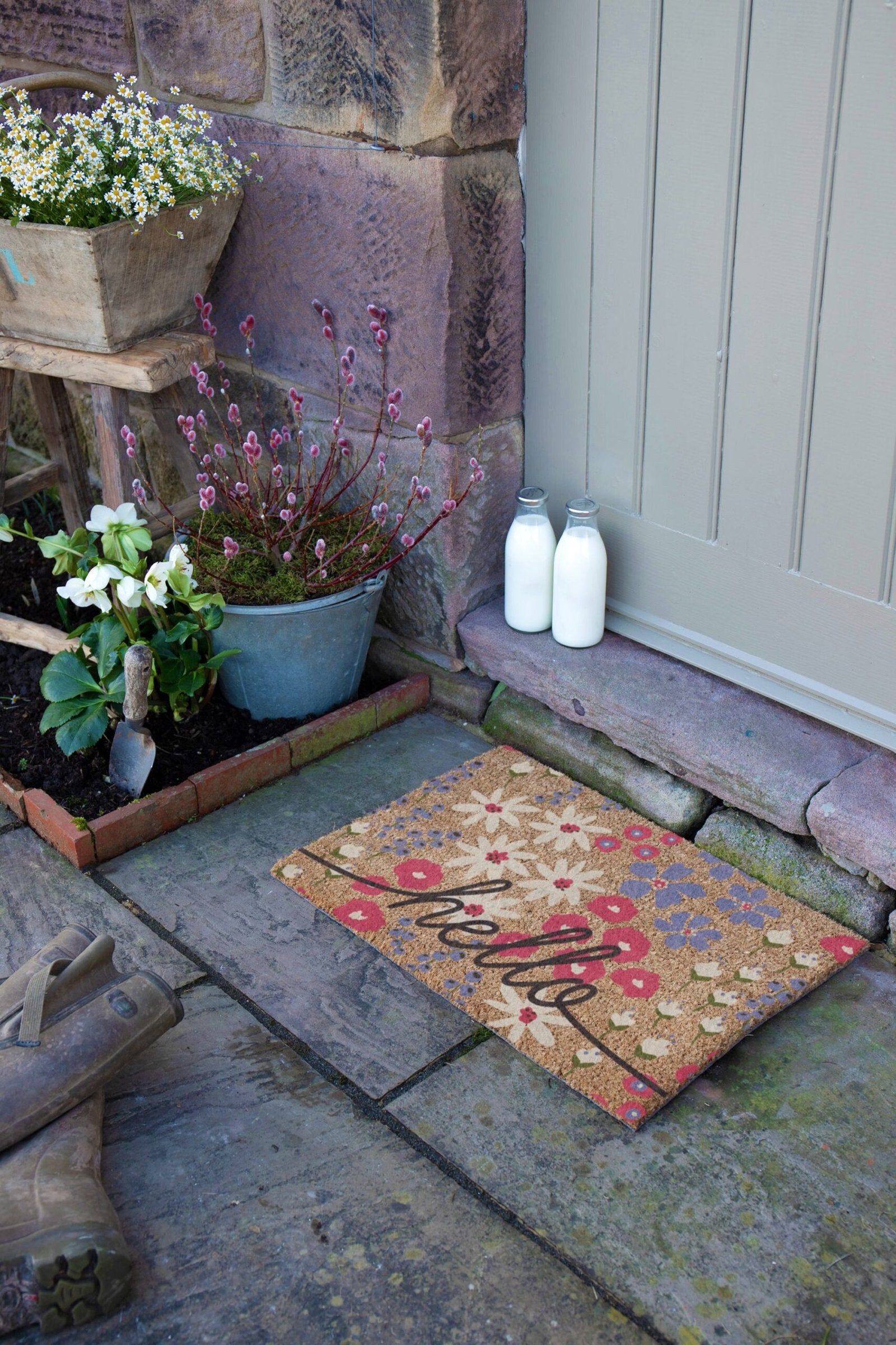 Hello Scribbly Floral Doormat