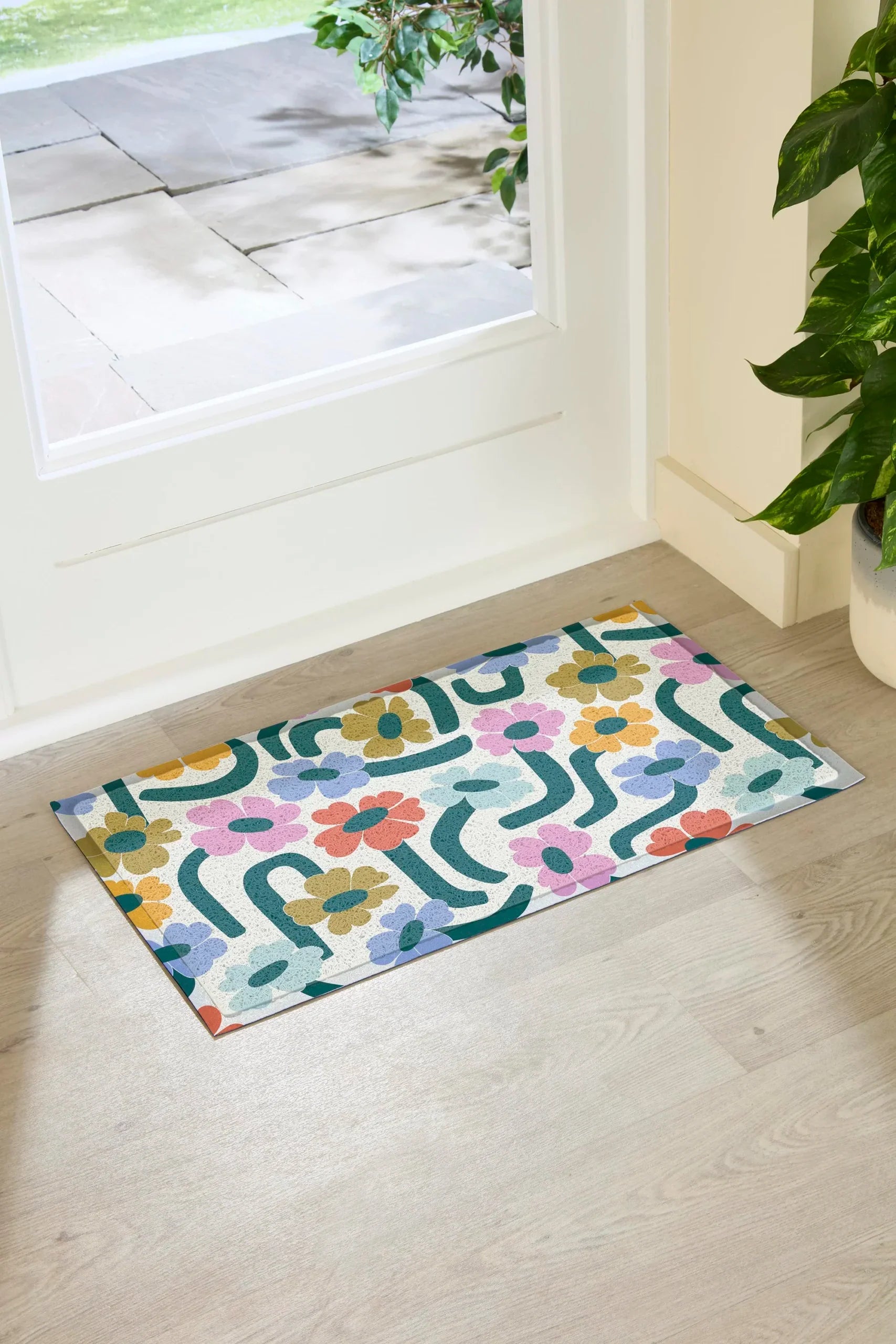 Elizabeth Olwen Chunky Floral Indoor/Outdoor Doormat