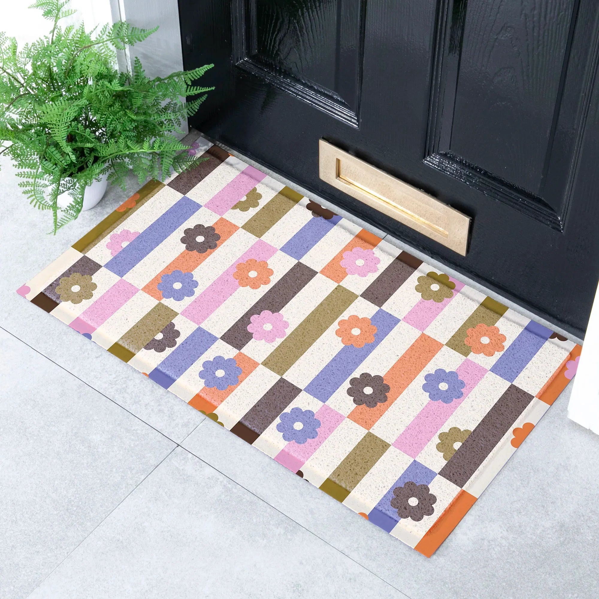 Elizabeth Olwen Petal Stripes Indoor/Outdoor Doormat