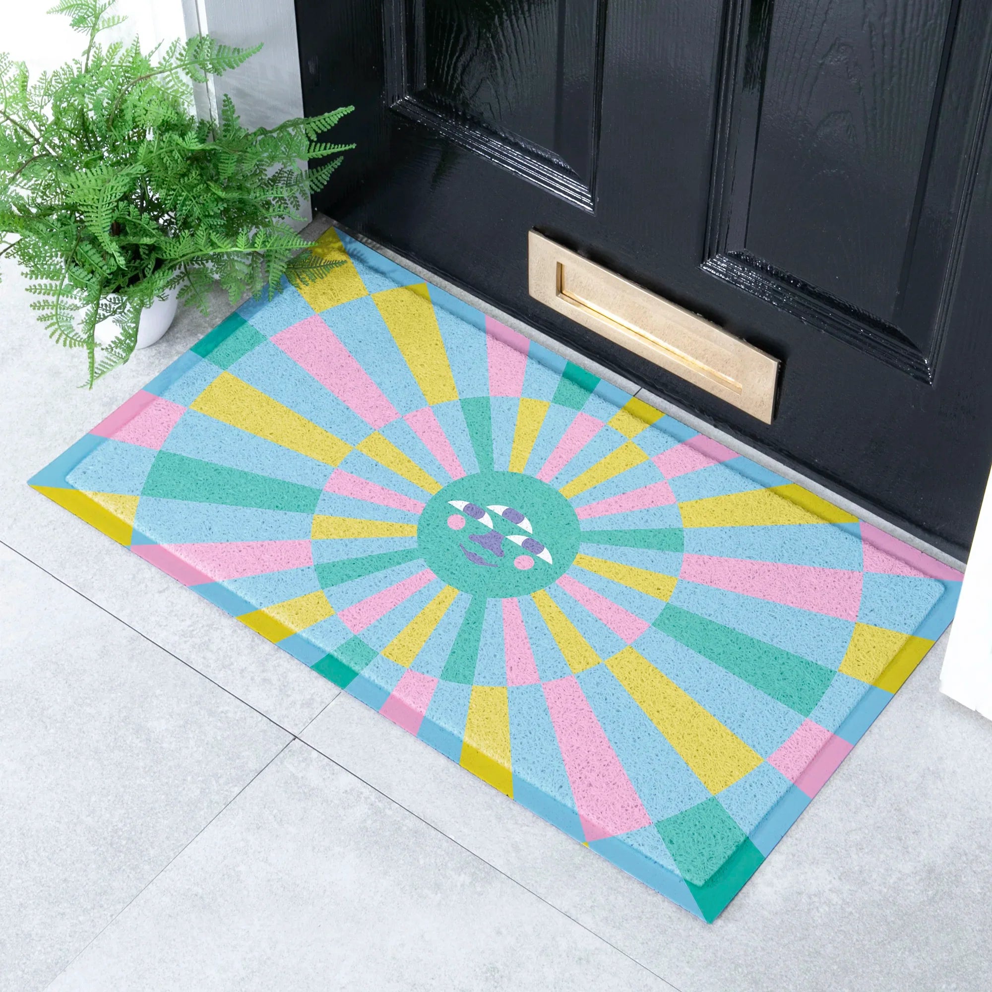 Elizabeth Olwen Blue Sun Face Indoor/Outdoor Doormat