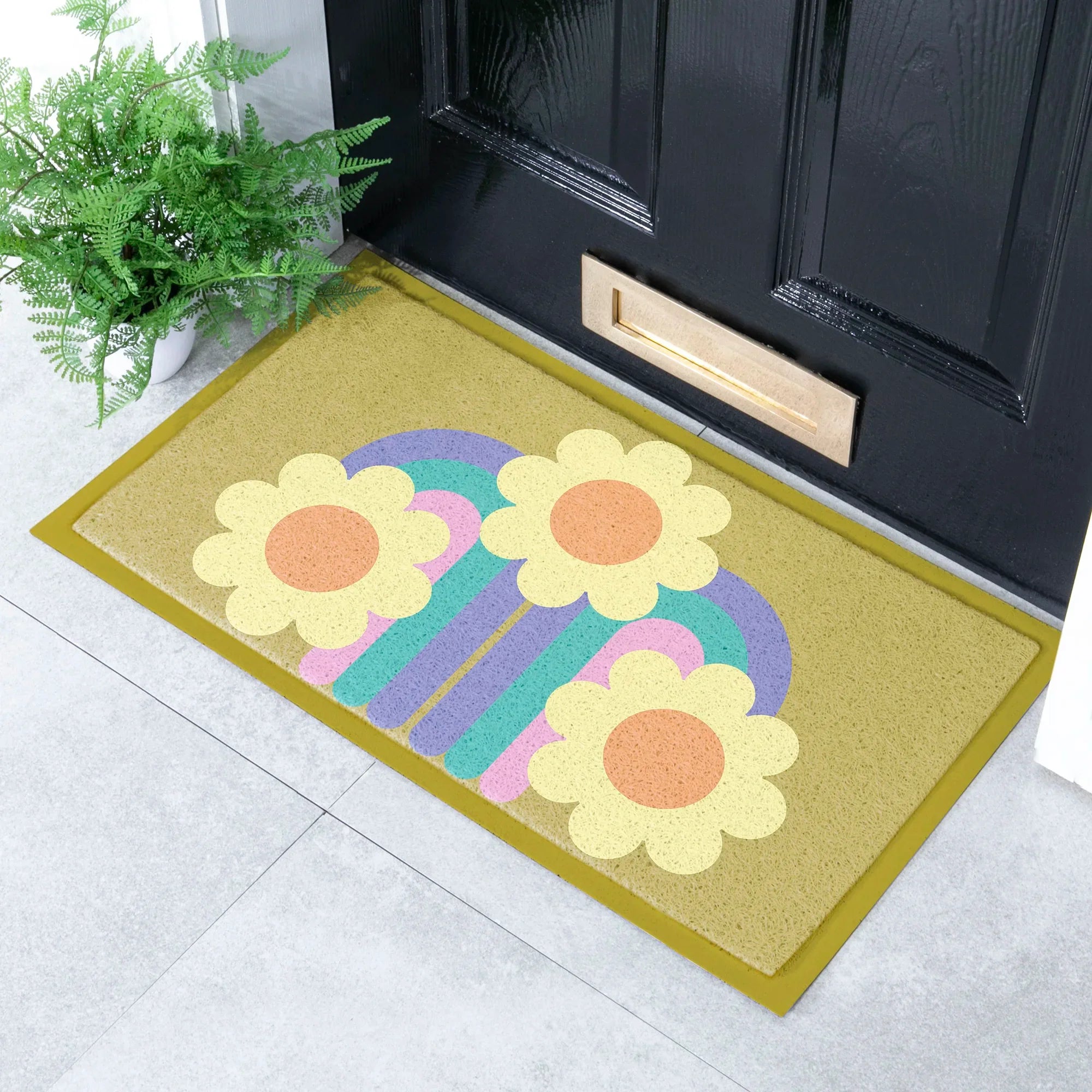 Elizabeth Olwen Three Flowers Indoor/Outdoor Doormat