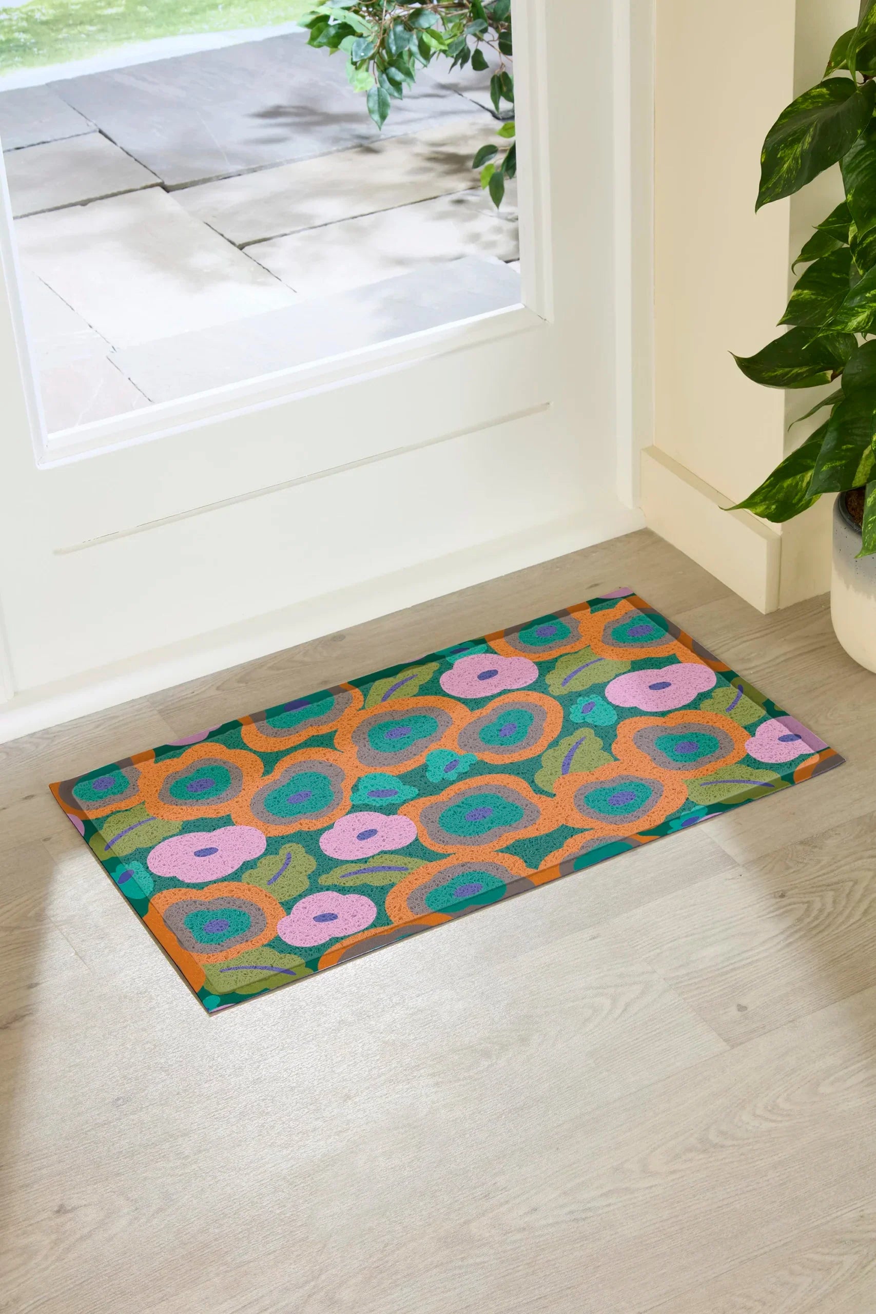Elizabeth Olwen Flora Indoor/Outdoor Doormat