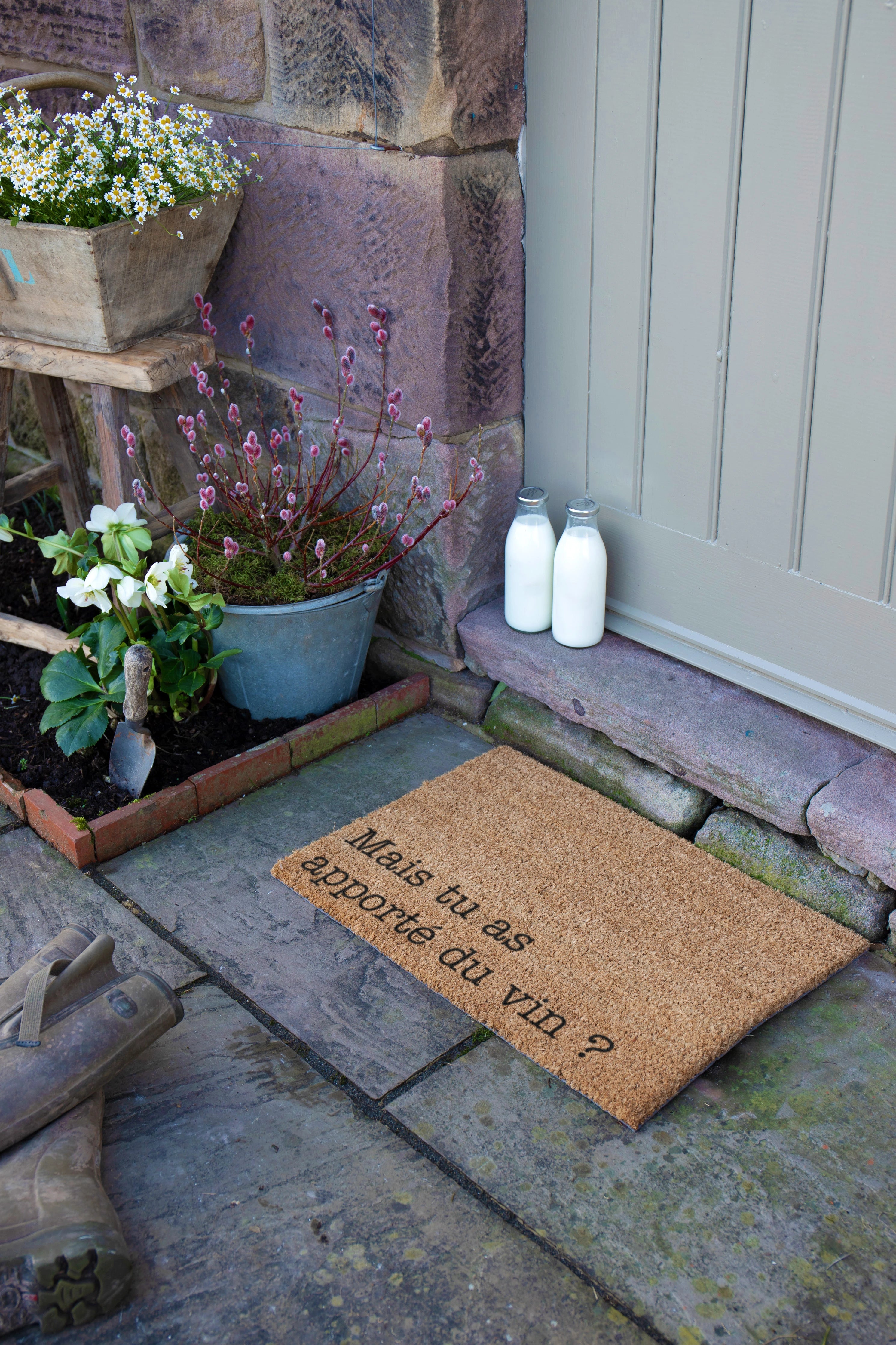 Apporte Du Vin Coir Doormat