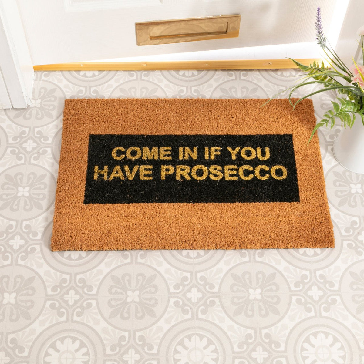 Glitter Come in if you have Prosecco