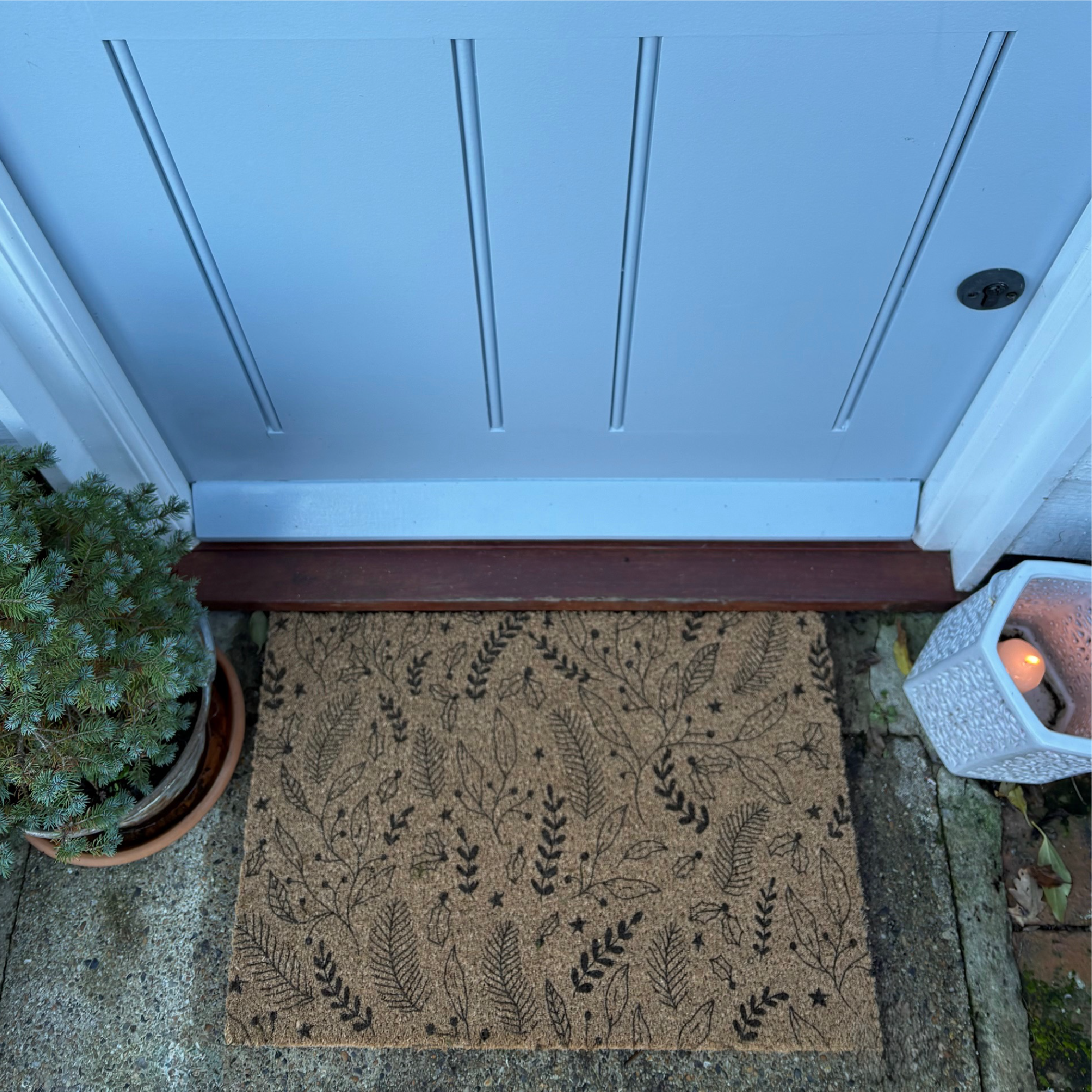 Black Winter Foliage Coir Doormat