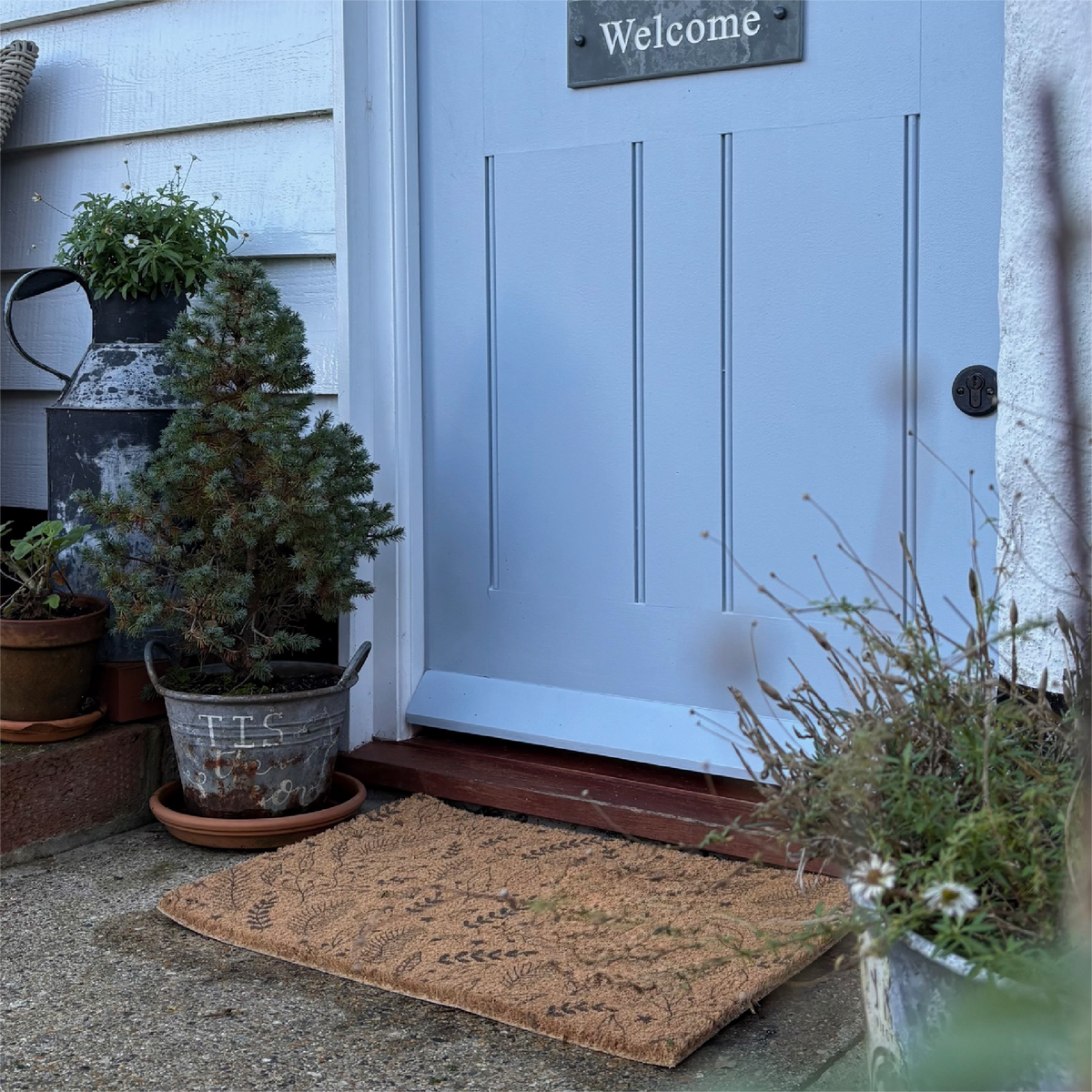 Black Winter Foliage Coir Doormat