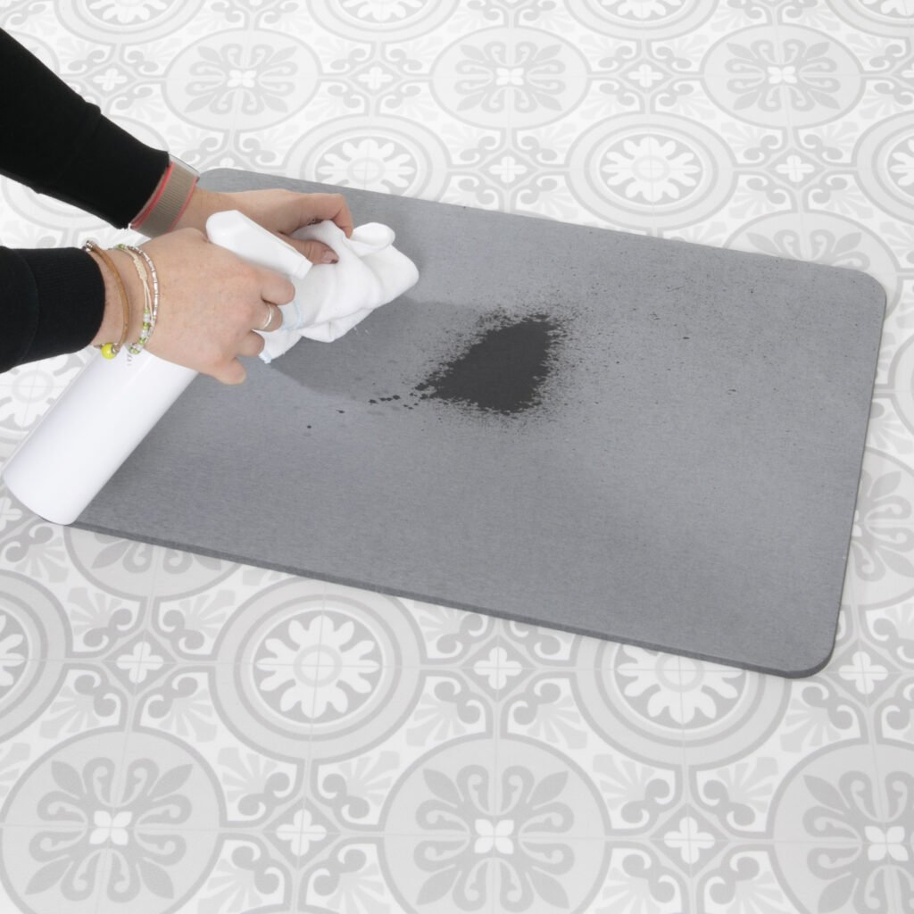 Does A Stone Bath Mat Get Dirty? - Artsy Mats