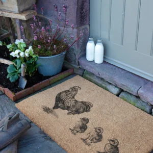 9060 HENANDCHICKS 3.webp